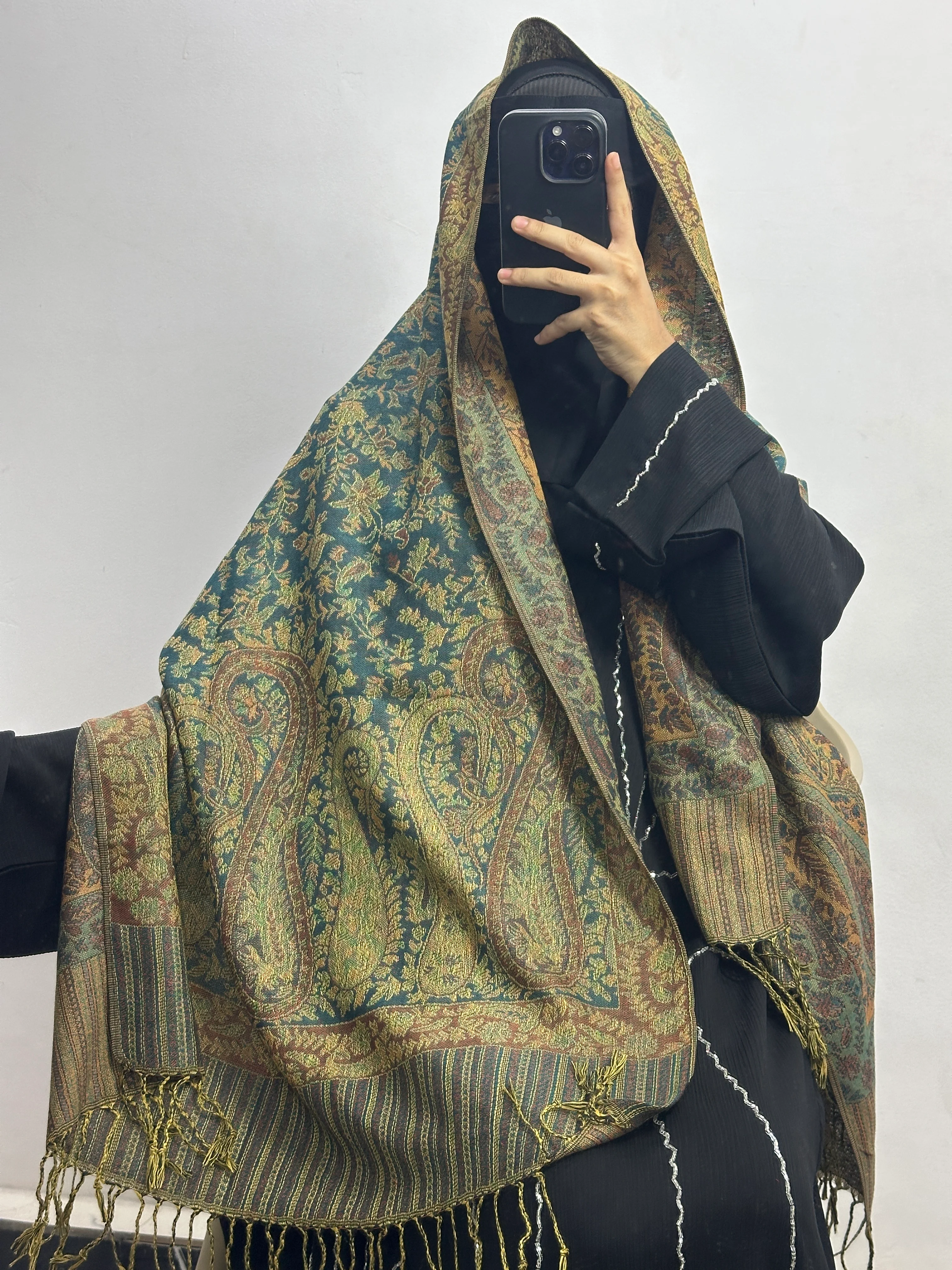 Luxury pashmina shawl