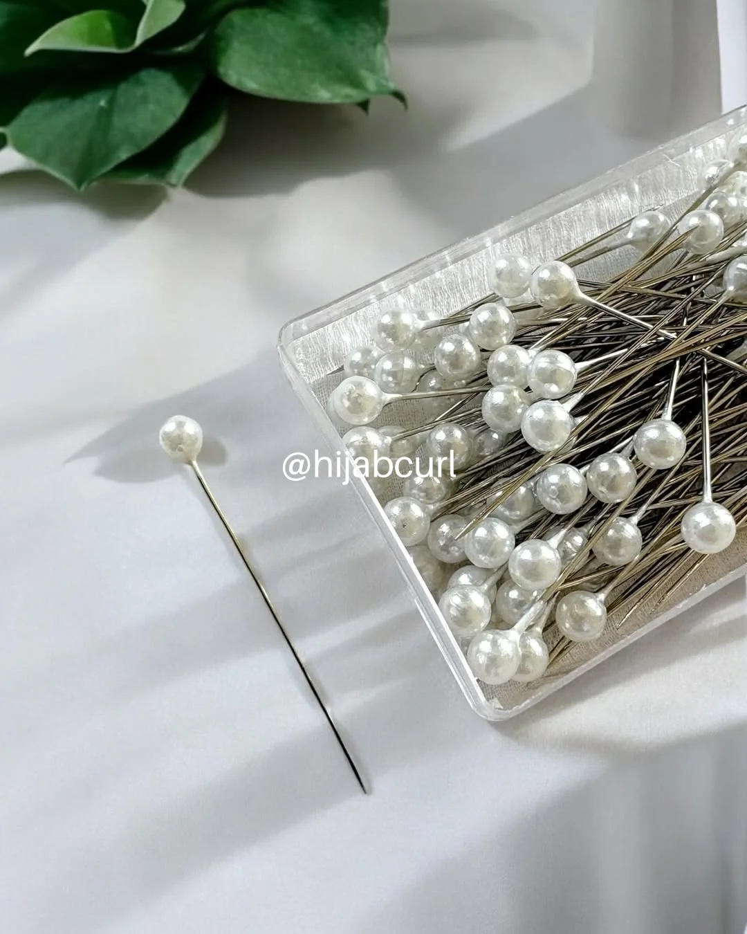 Pin Box - Pack of 100 pins - Image 3