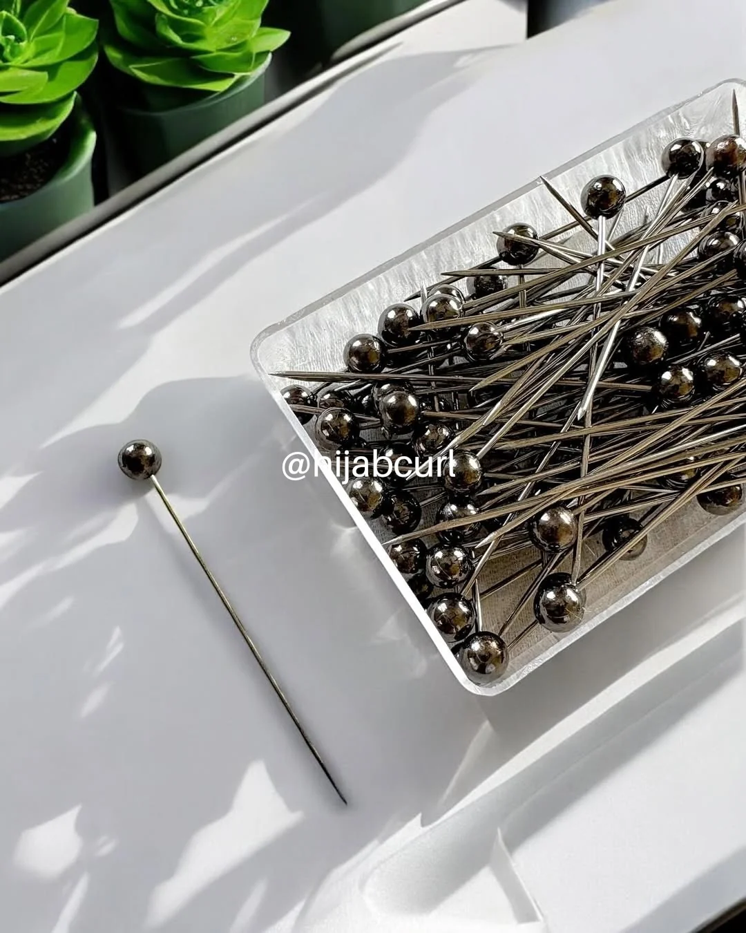 Pin Box - Pack of 100 pins - Image 5