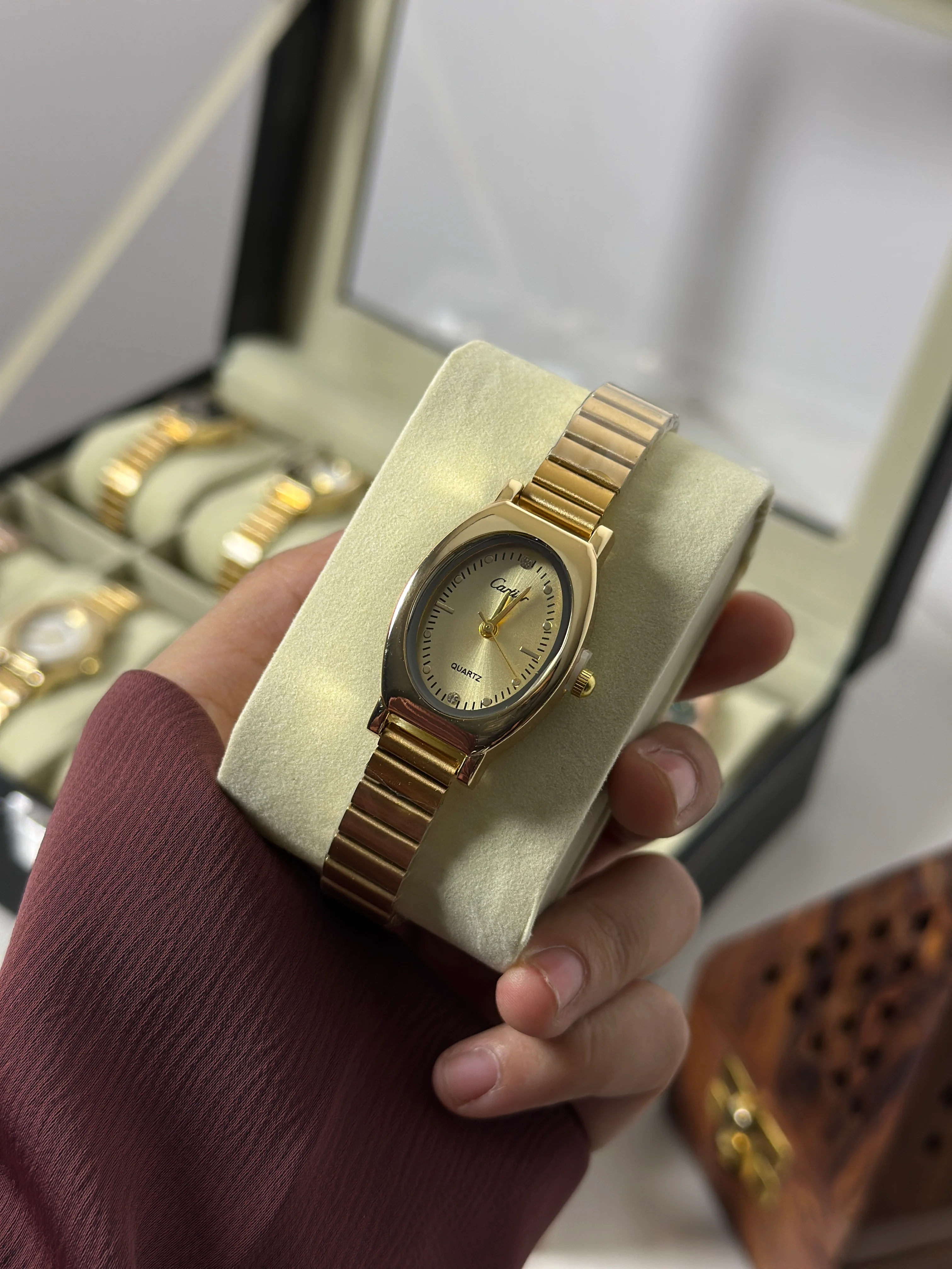 Premium anti tarnished watch