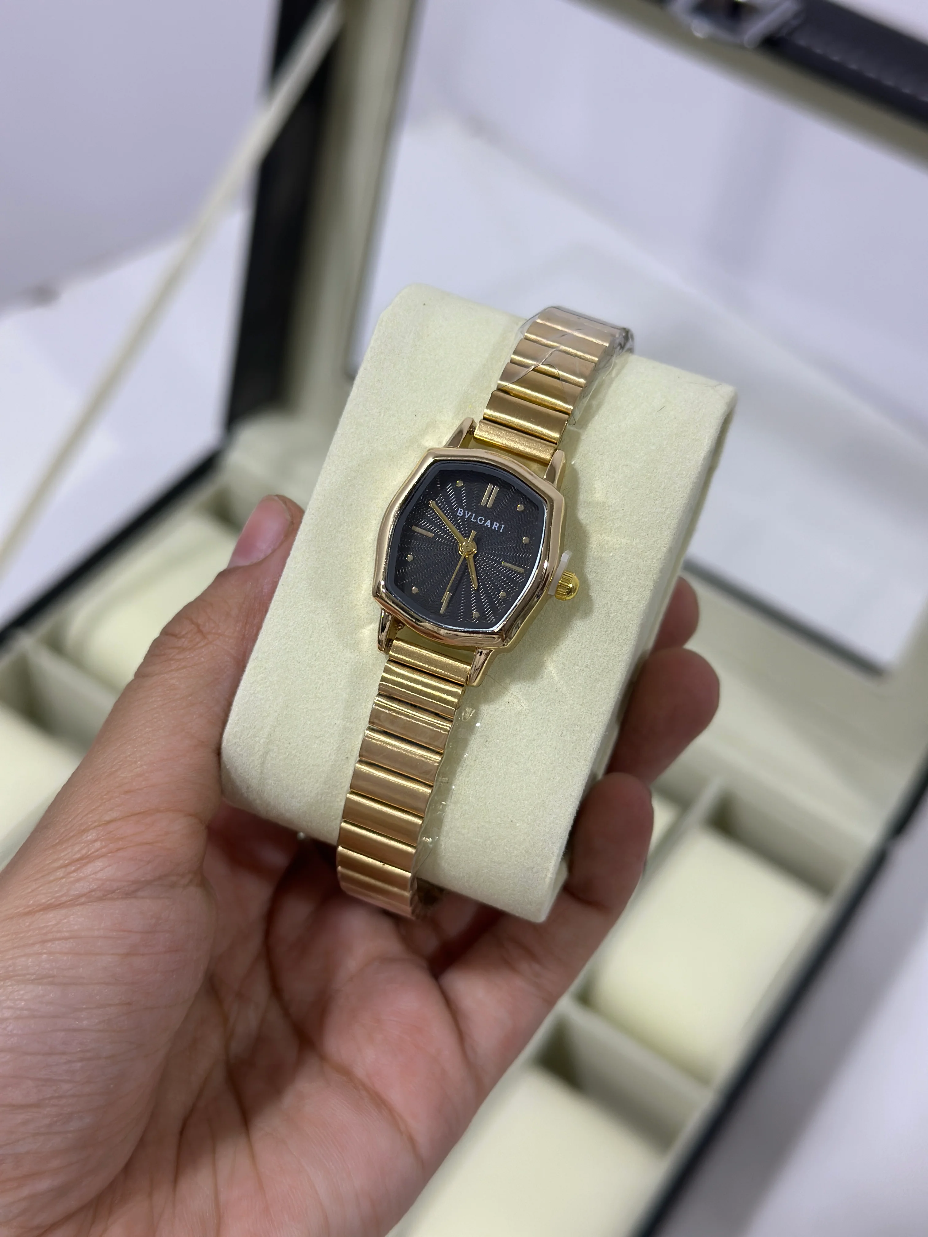 Premium anti tarnished watch